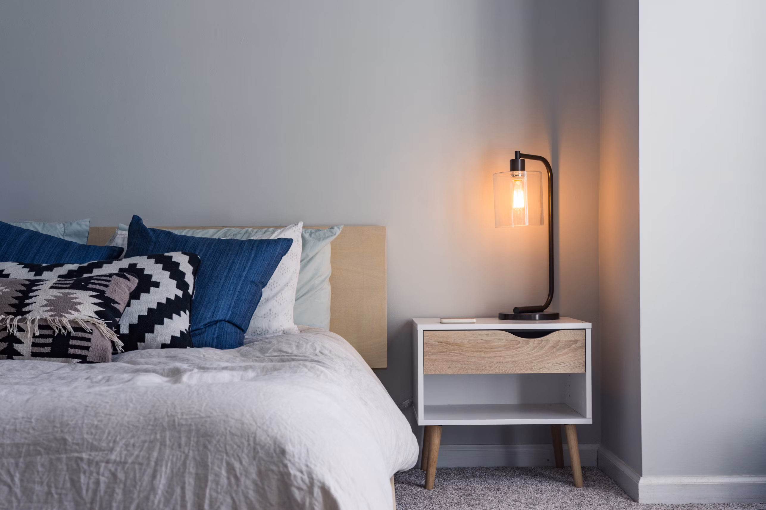 Dormitorio luminoso con vistas